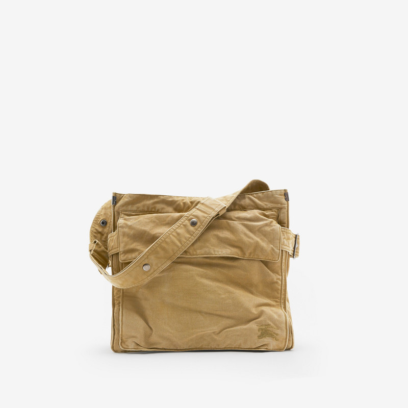 Medium Trench Tote 1