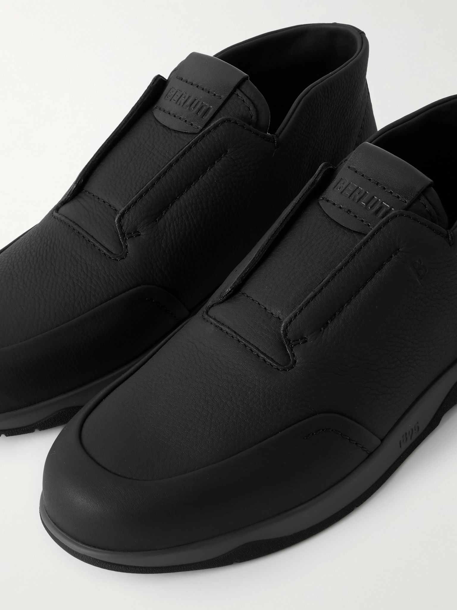 Échappée Leather Slip-On Desert Boots Black - 5