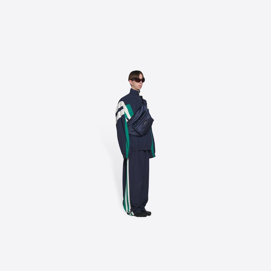 Men's Oversized Xxl Beltpack in Blue 2