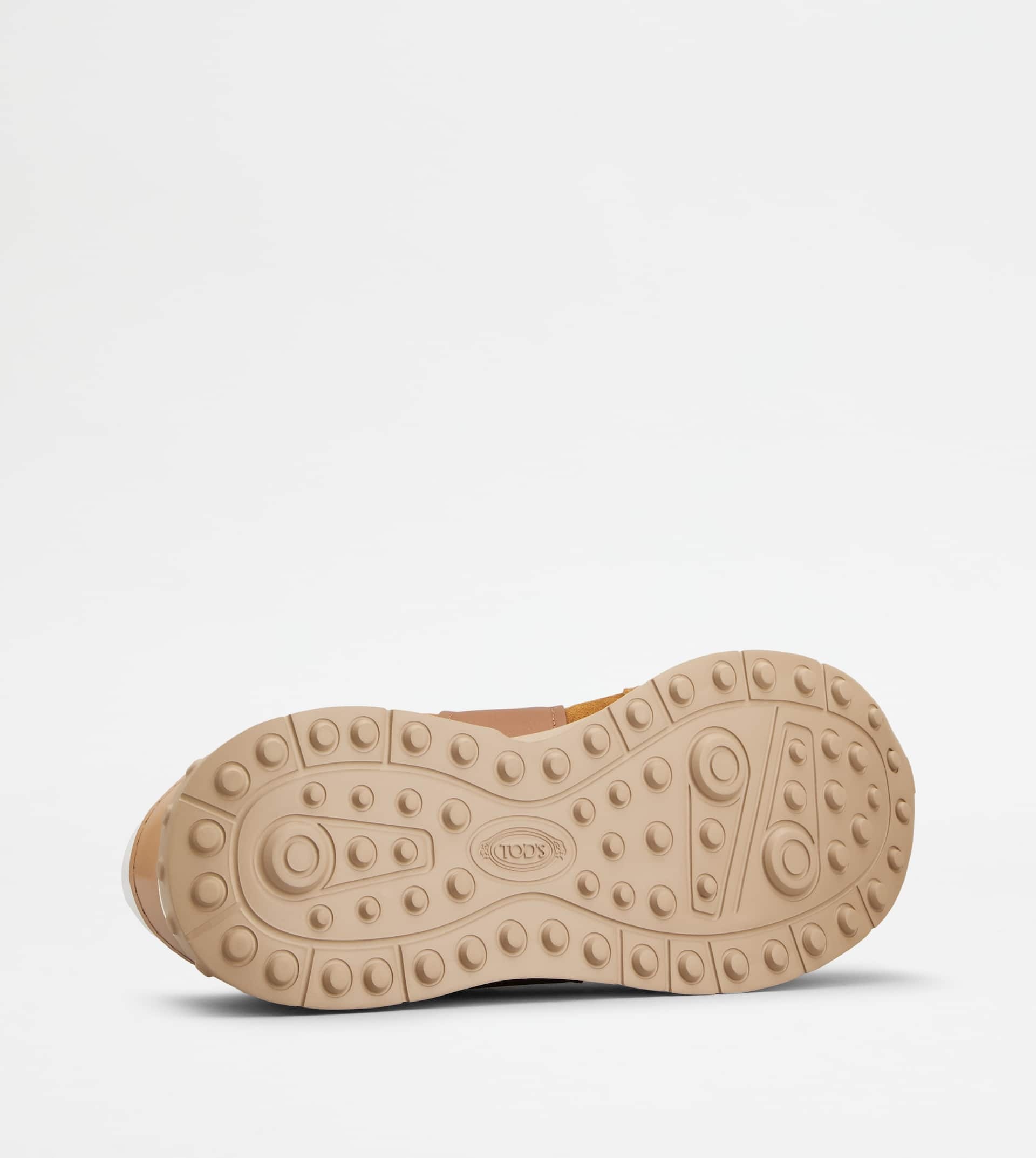 SNEAKERS IN SUEDE - BROWN, WHITE - 4