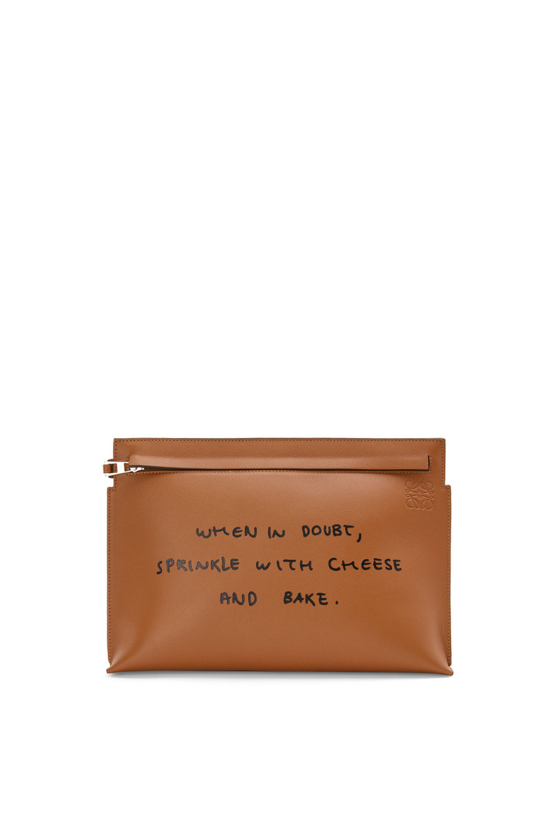 Words T Pouch in classic calfskin 1