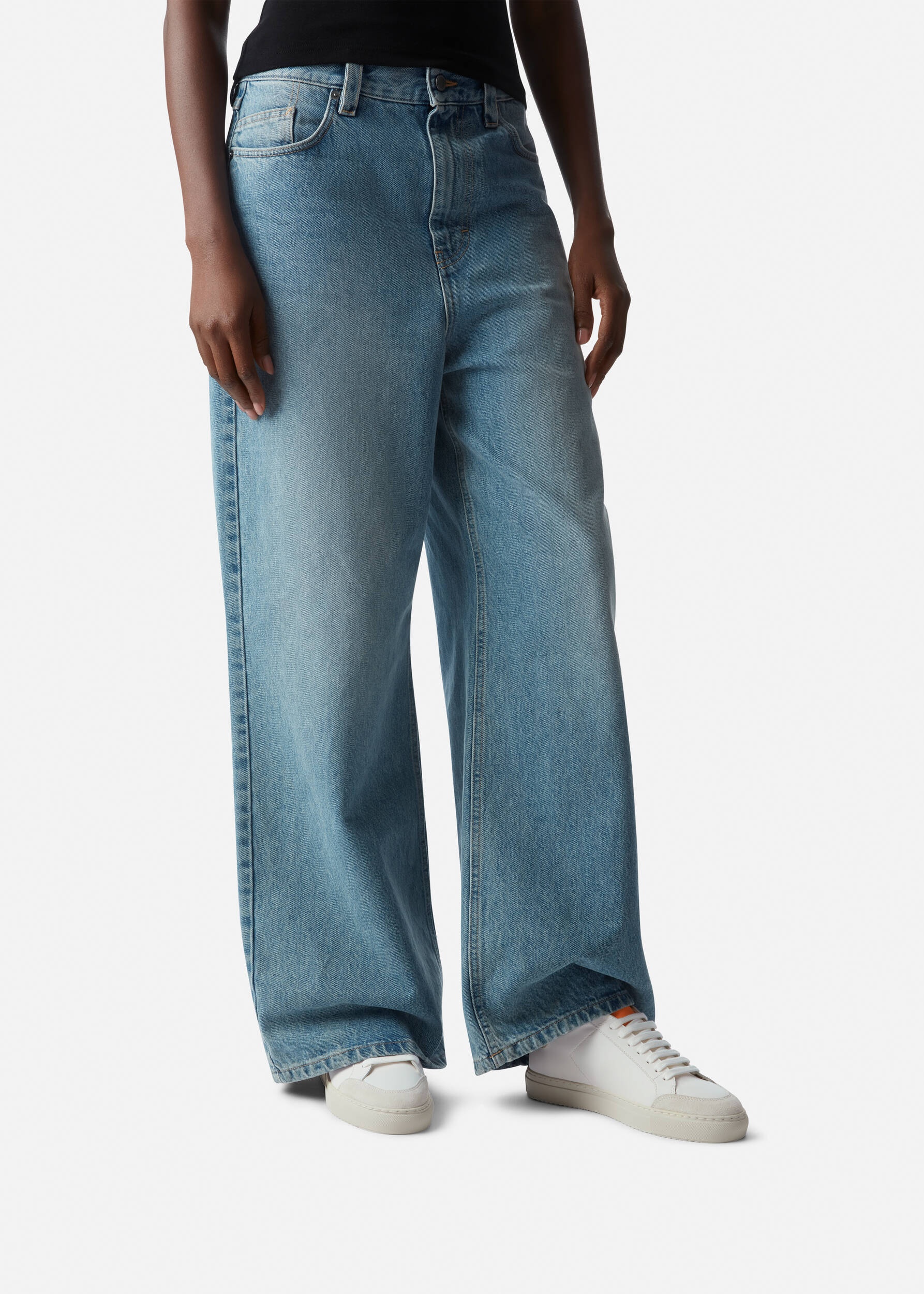 Clean 90 Triple Sneaker - 7