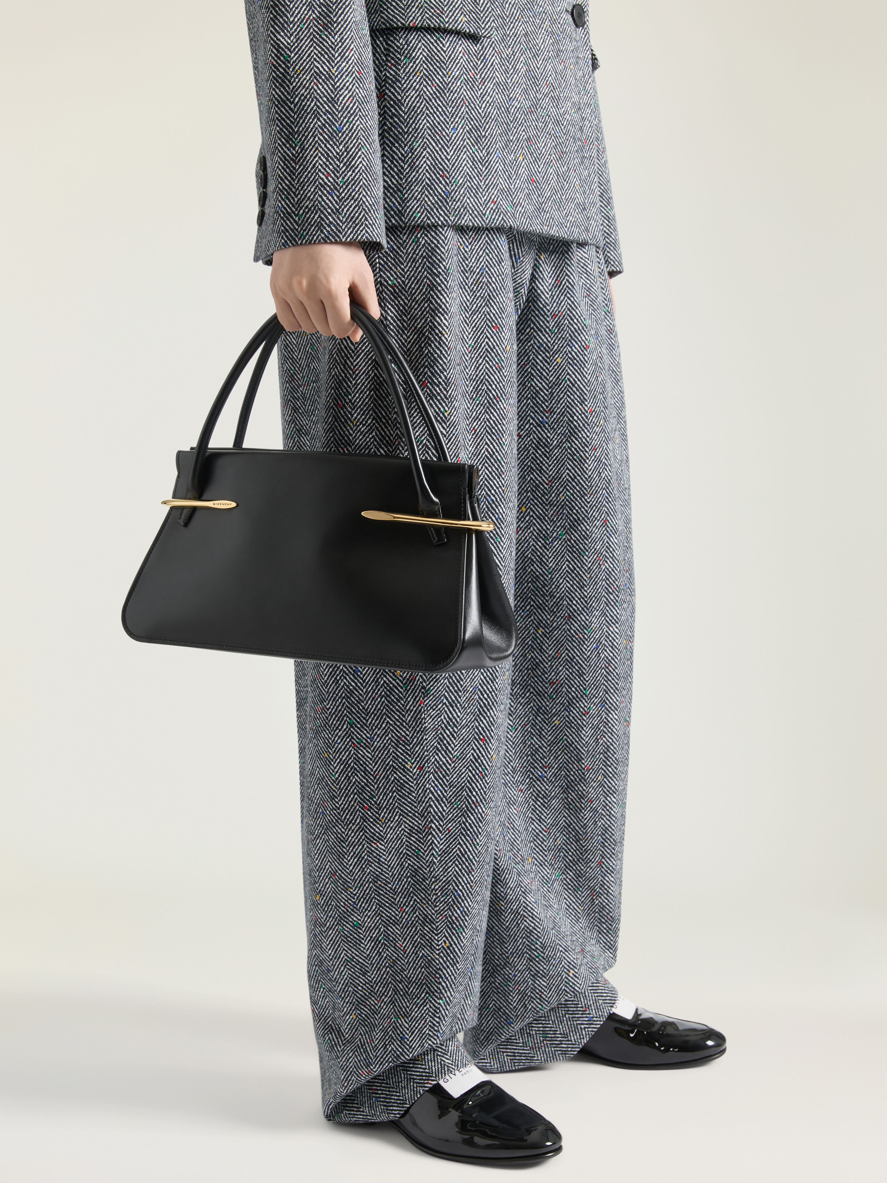 MEDIUM PINCH BAG IN LEATHER - 2
