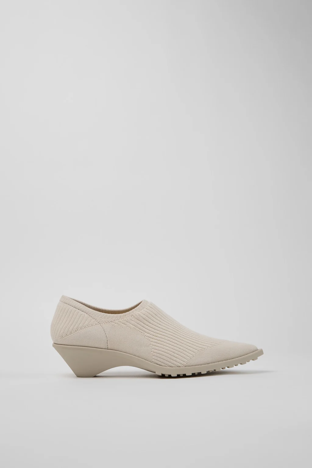 Camper x ISSEY MIYAKE - Anna White Lyocell and Engineered Materials Shoes for Women. - 1