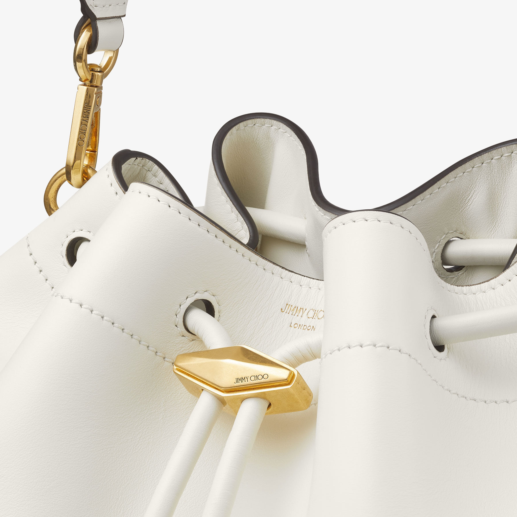 Cinch M
Latte Leather Bag - 4