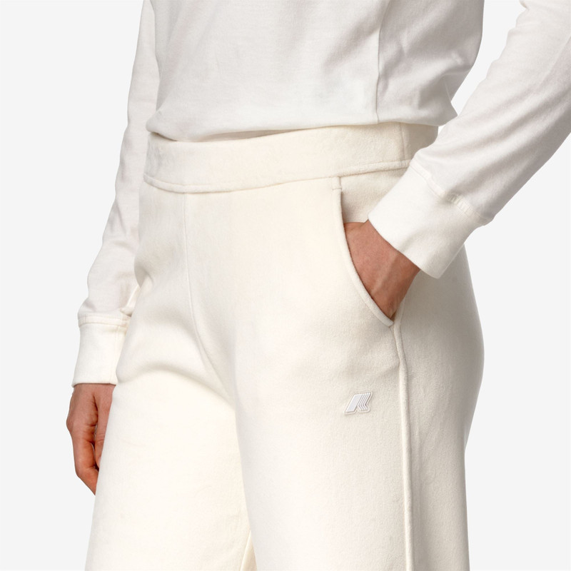 K-WAY JENNY VELOUR POLAR outlook