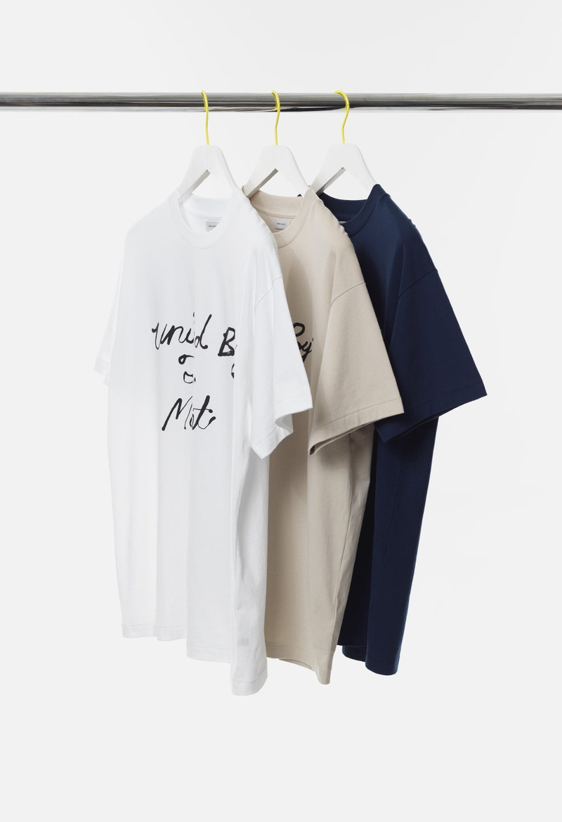 John Elliott JOHN ELLIOTT UNITED BY THE MOMENT TEE outlook