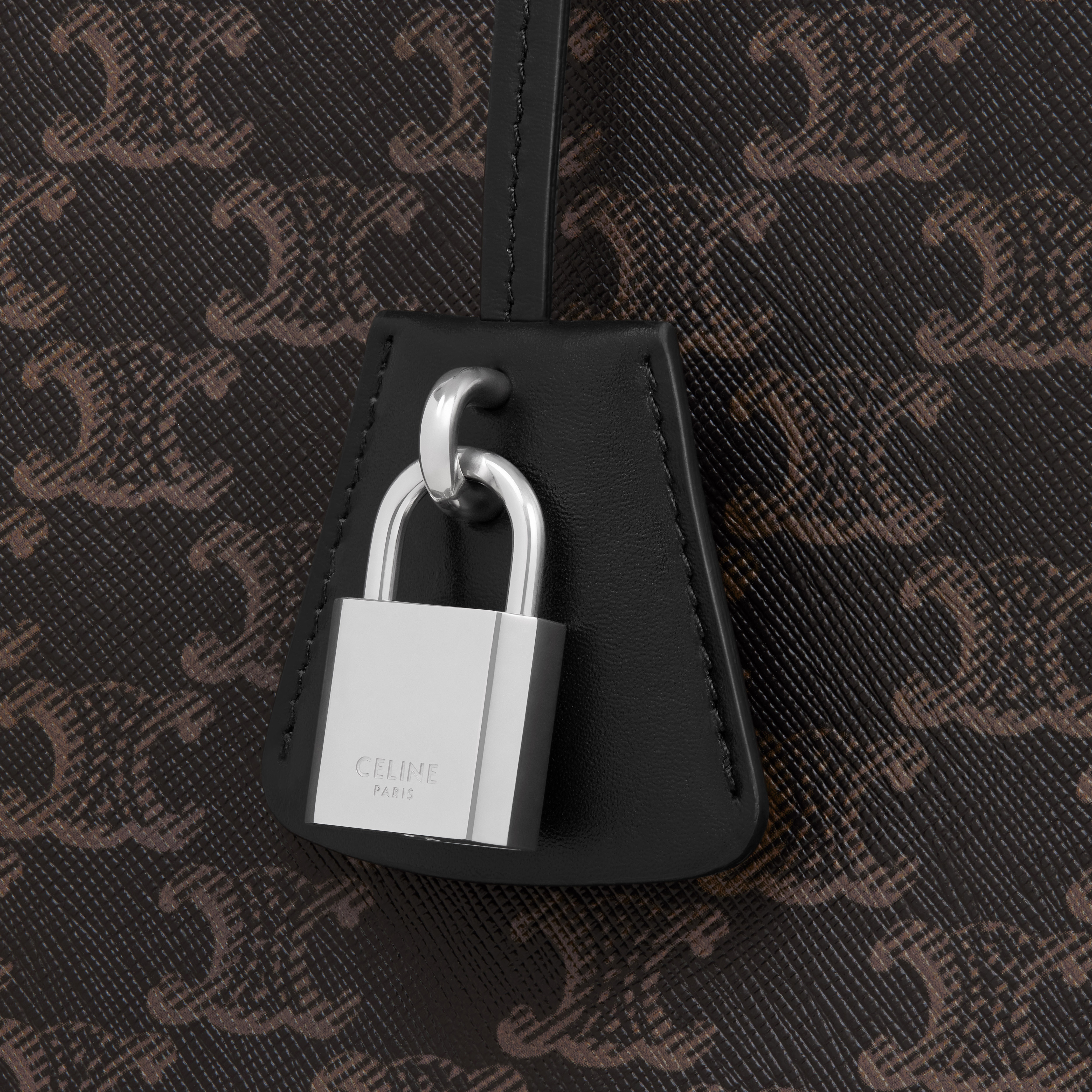 Large cabas in Triomphe canvas and calfskin - 5
