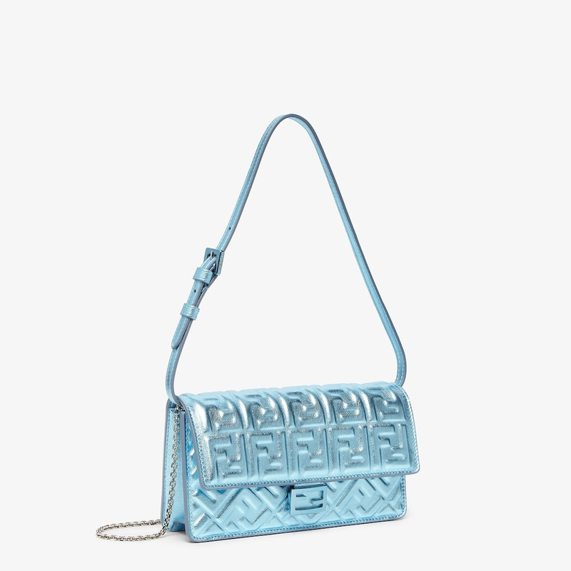 FENDI Wallet On Chain Baguette outlook