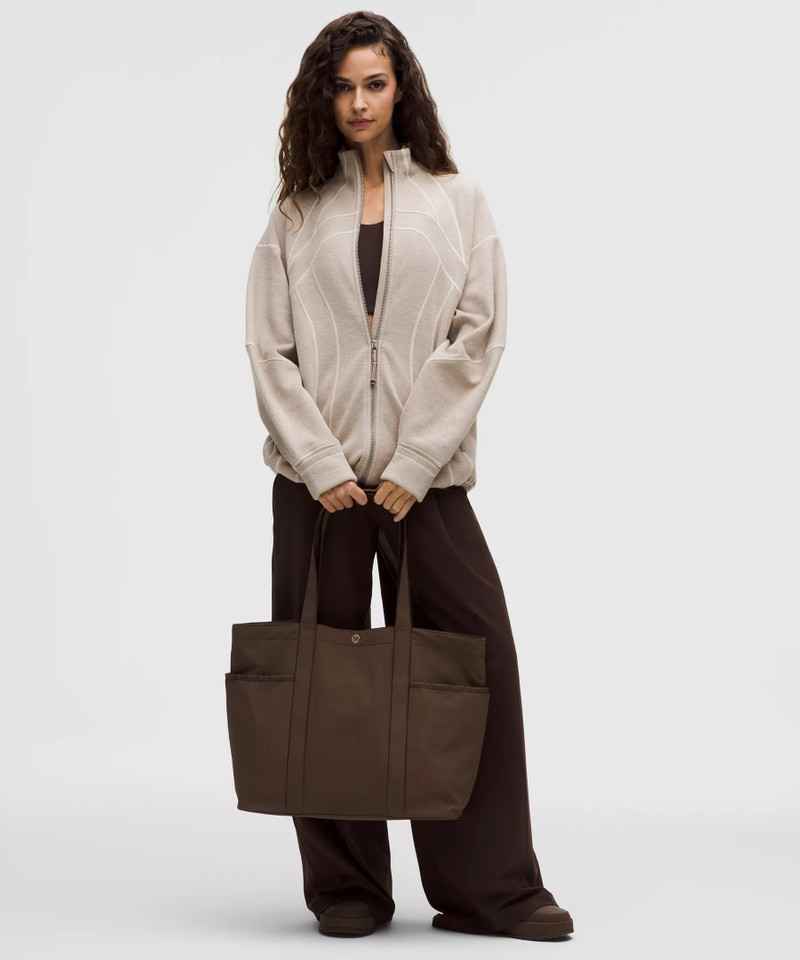 lululemon Daily Multi-Pocket Tote Bag 20L outlook