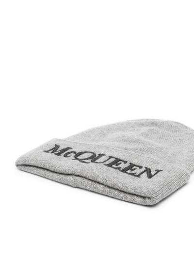 Alexander McQueen embroidered-logo ribbed beanie outlook