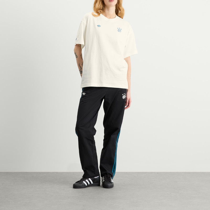 END. x adidas T-Shirt 8