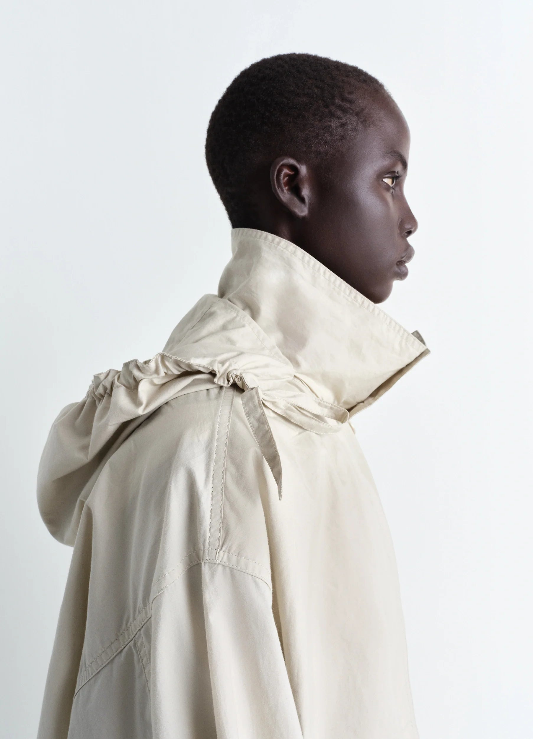 LIGHT HOODED TRENCH - 9