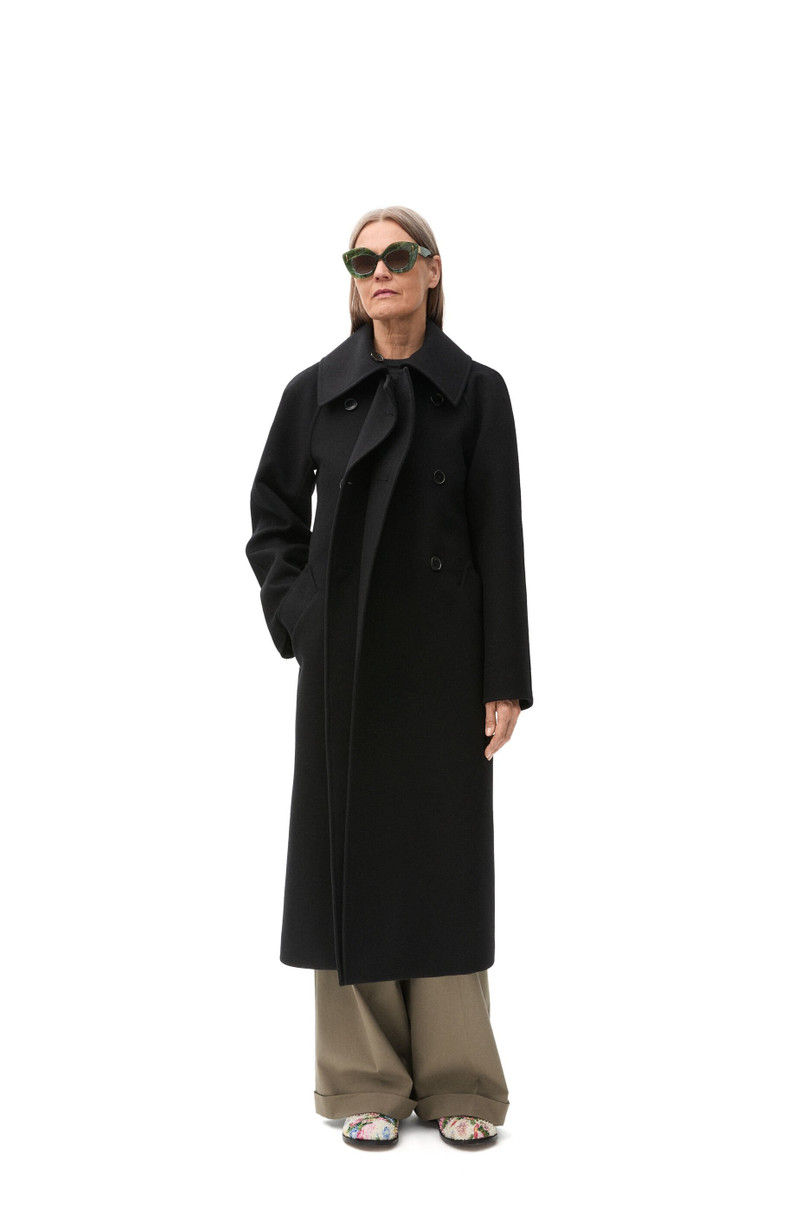 Double-breasted coat in wool and cashmere 4