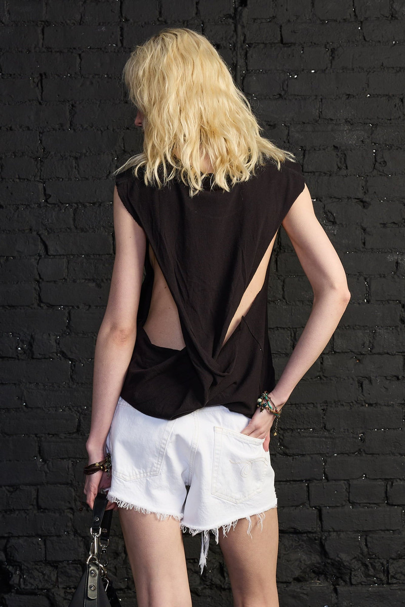 TWISTED BACK SLEEVELESS T 1