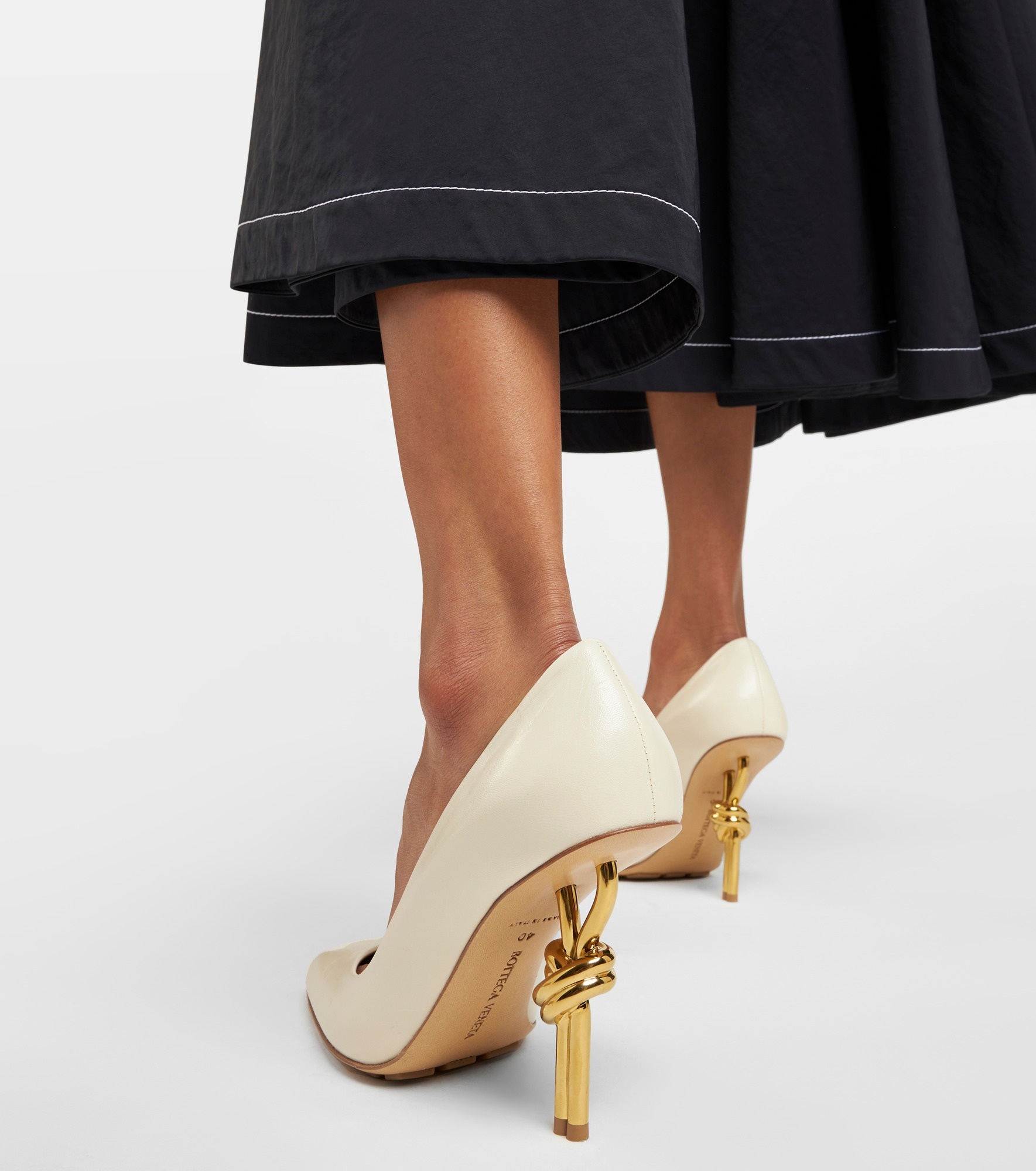 Knot leather pumps - 7