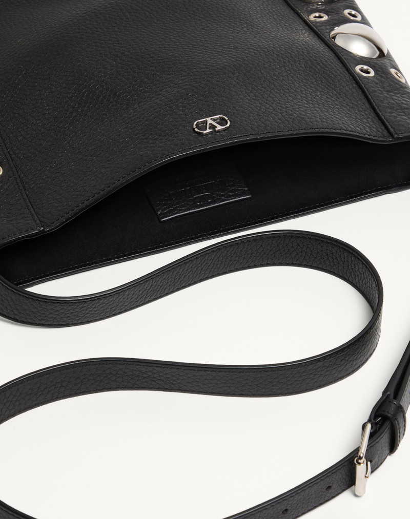 Valentino VALENTINO GARAVANI NELLCÔTE SHOULDER BAG IN GRAINY CALFSKIN WITH FRINGES outlook