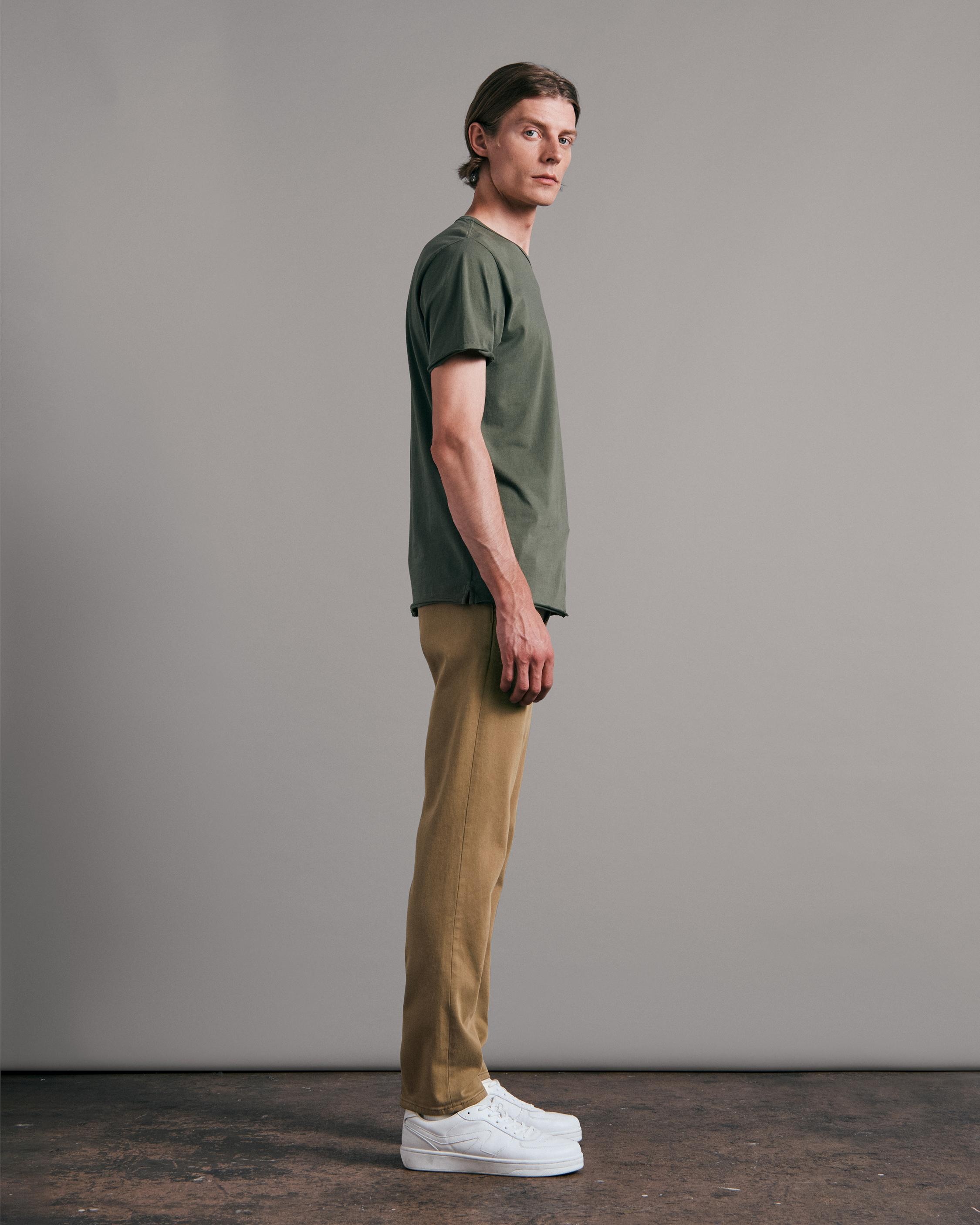 Fit 2 Action Loopback Chino
Slim Fit Pant - 4
