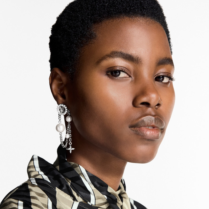 Midnight Pearl Earrings 5