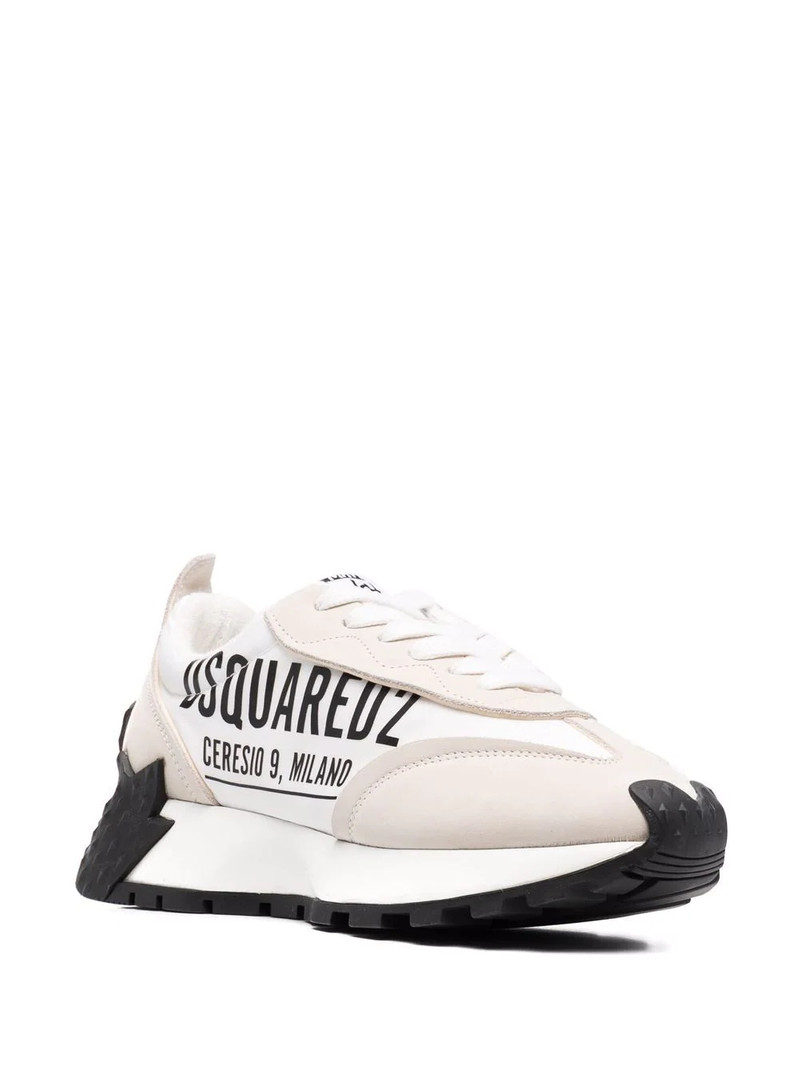 DSQUARED2 logo-print low-top sneakers outlook
