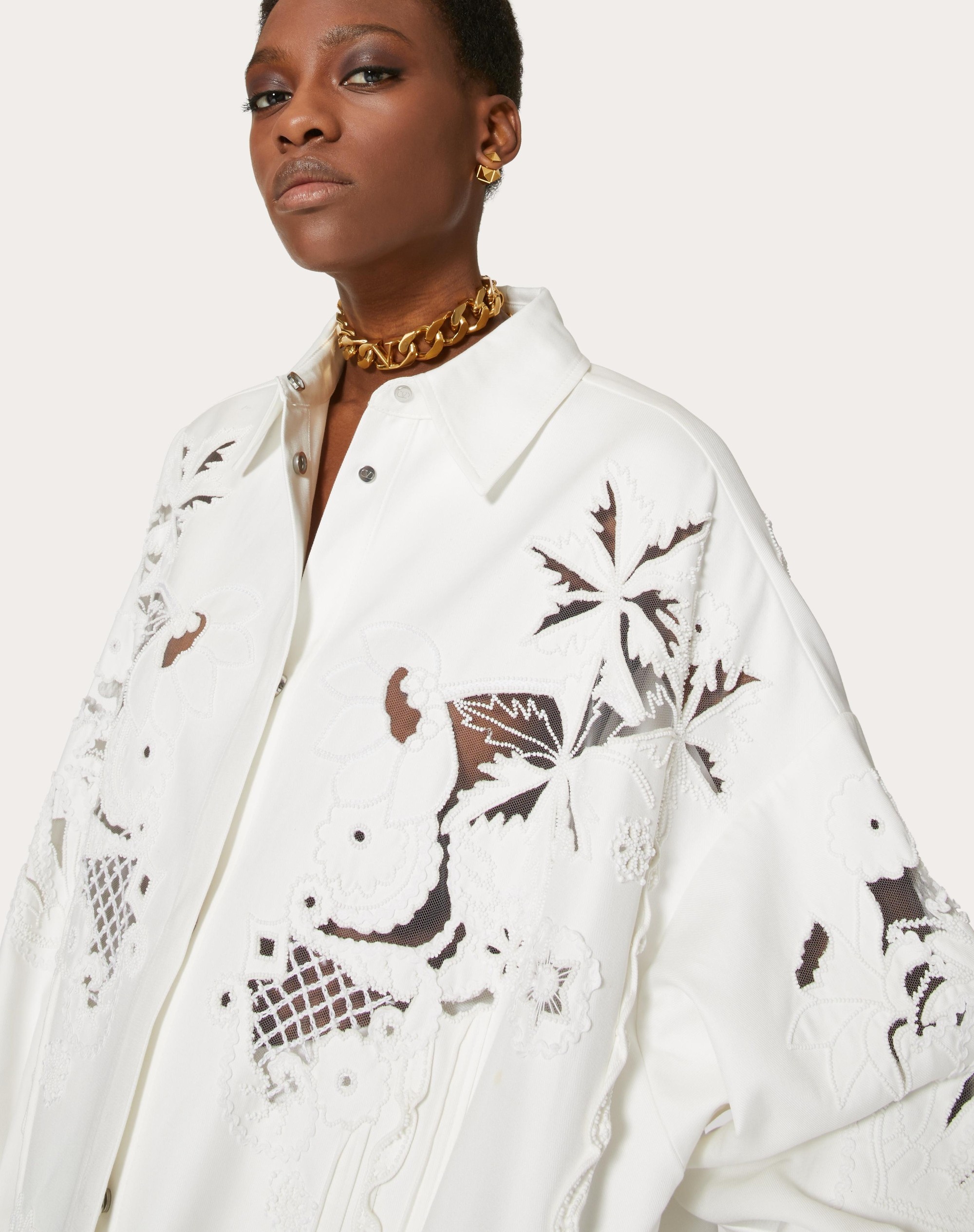 EMBROIDERED LIGHT DOUBLE SPLITTABLE GABARDINE OVERSHIRT - 5