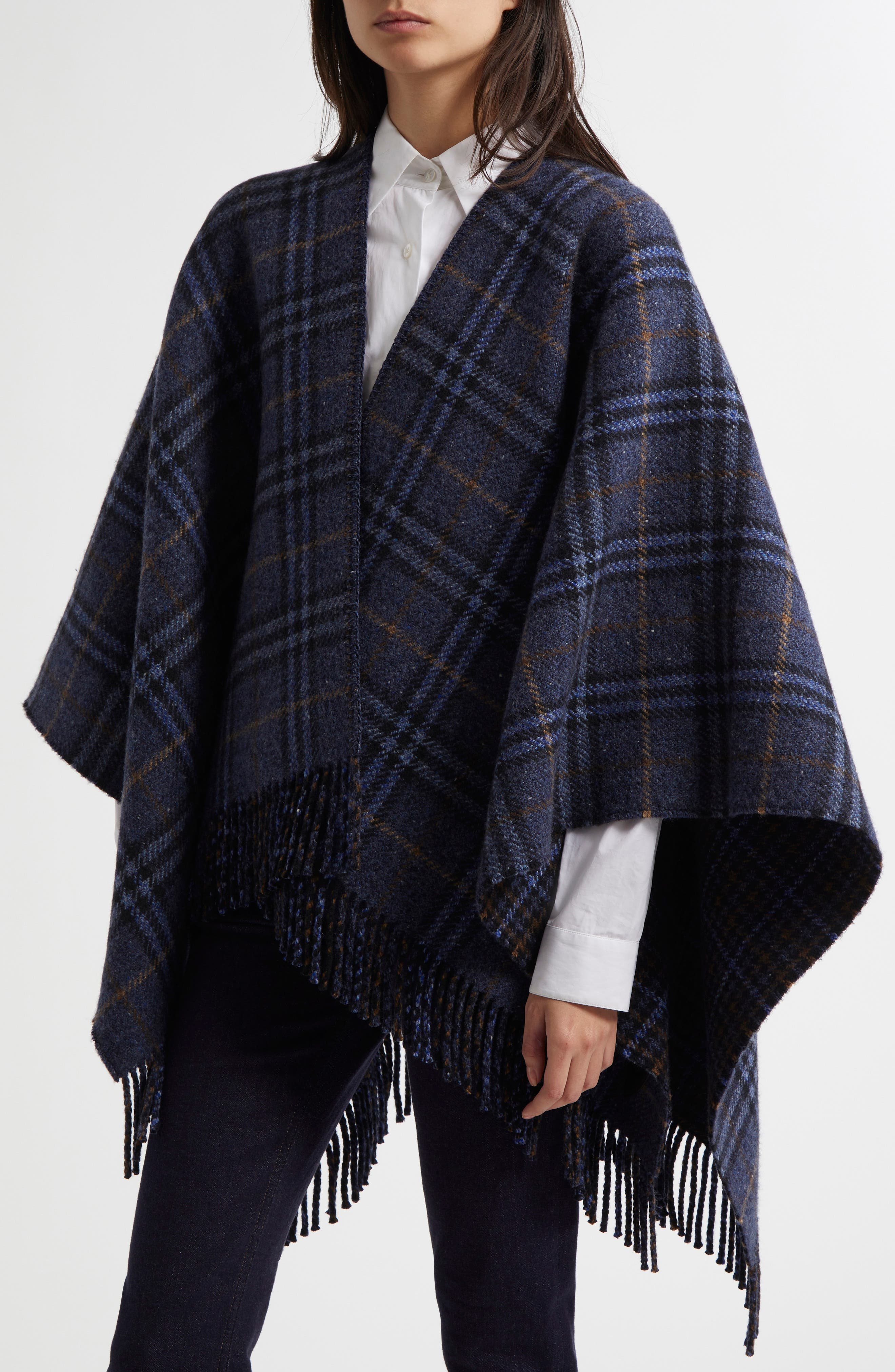 burberry Houndstooth Check Cashmere & Wool Cape in Midnight at Nordstrom - 4