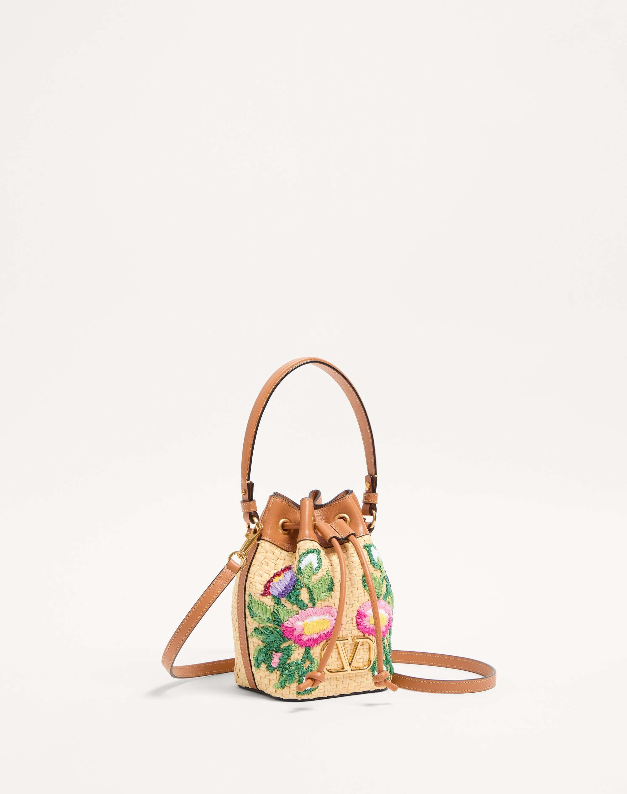 VLOGO SIGNATURE MINI BUCKET BAG IN SYNTHETIC RAFFIA WITH FLORAL EMBROIDERY - 2
