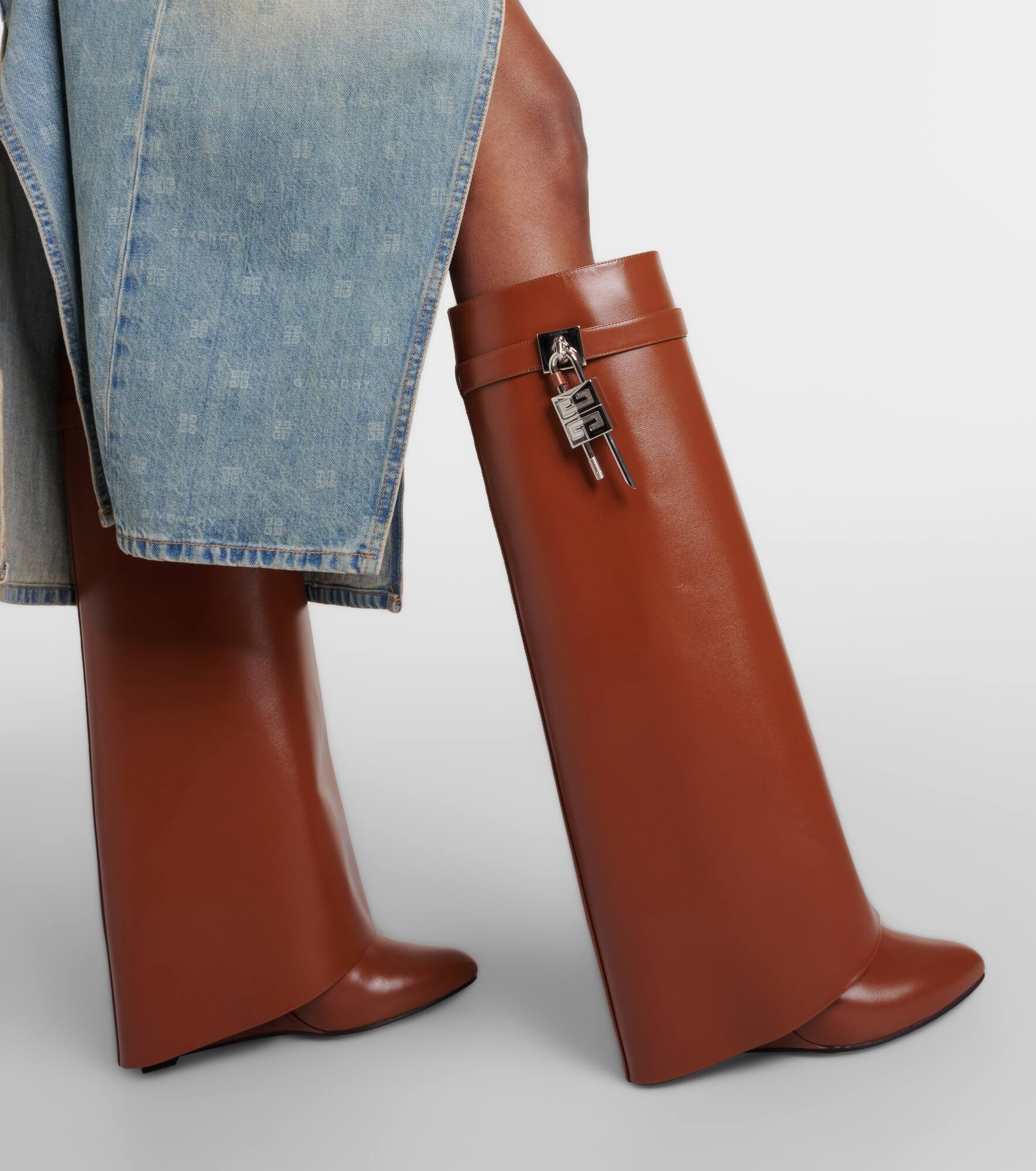 Shark Lock leather knee-high boots - 3