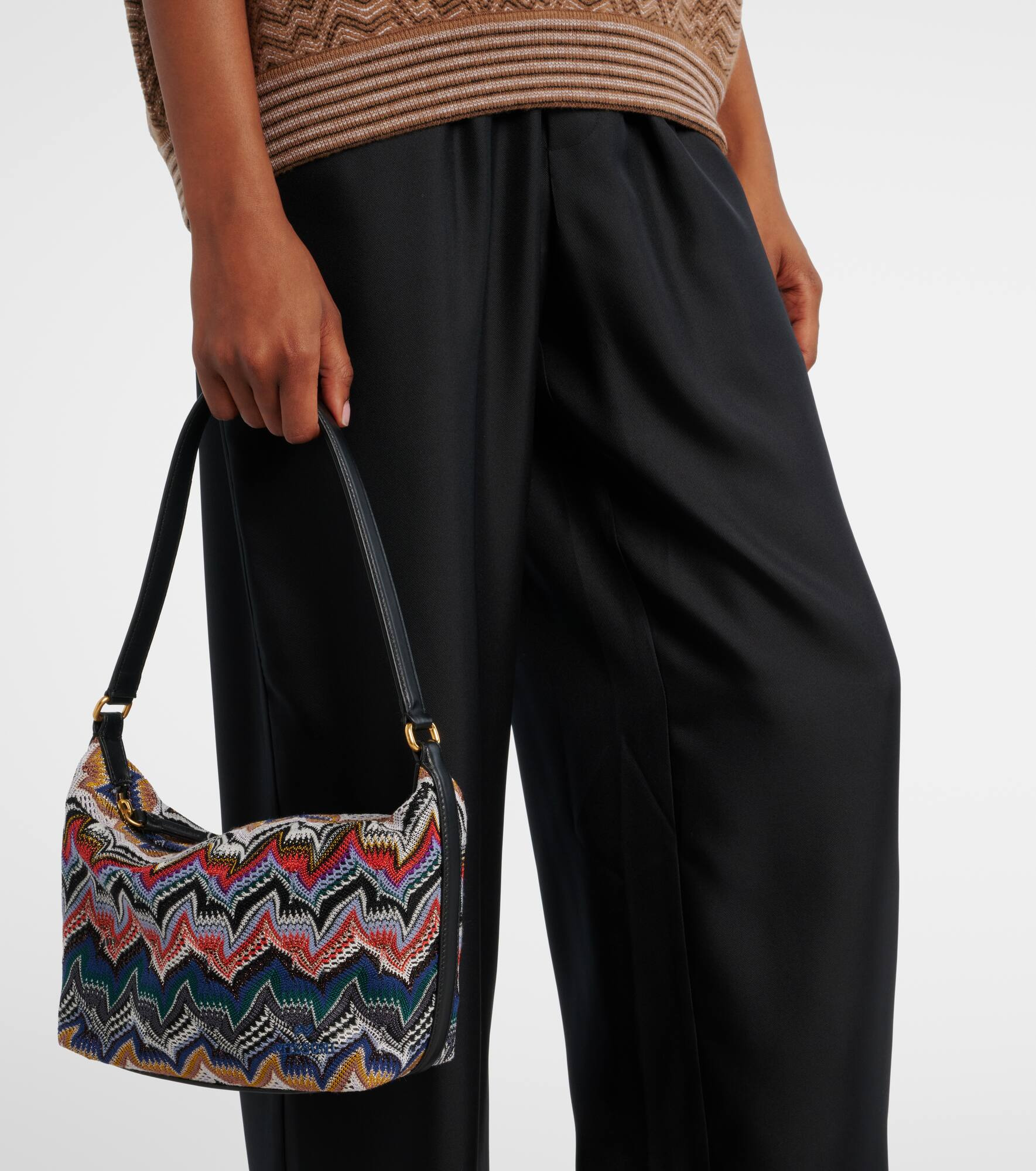 Zigzag leather-trimmed shoulder bag - 6