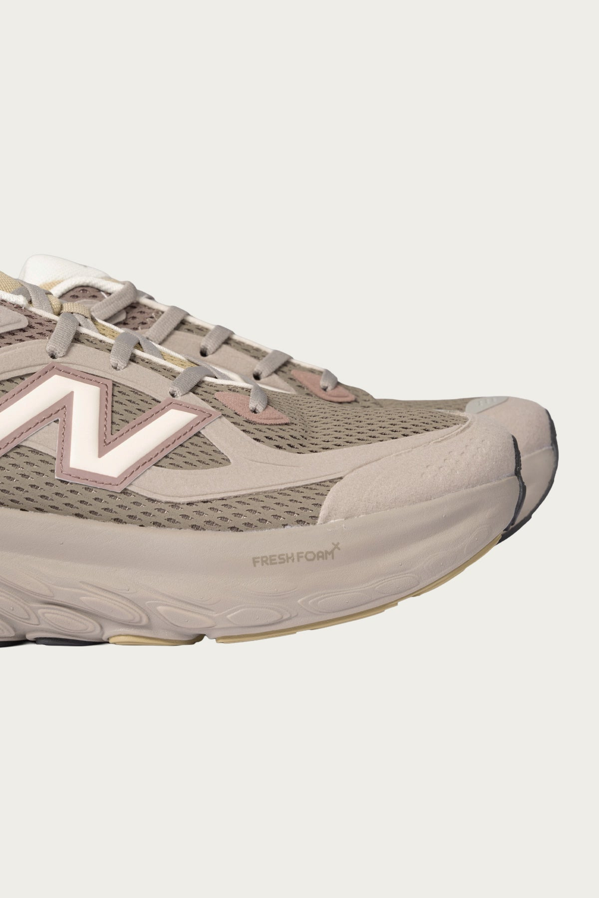 FF Trainer - Arid Stone/Earth Shadow - 5
