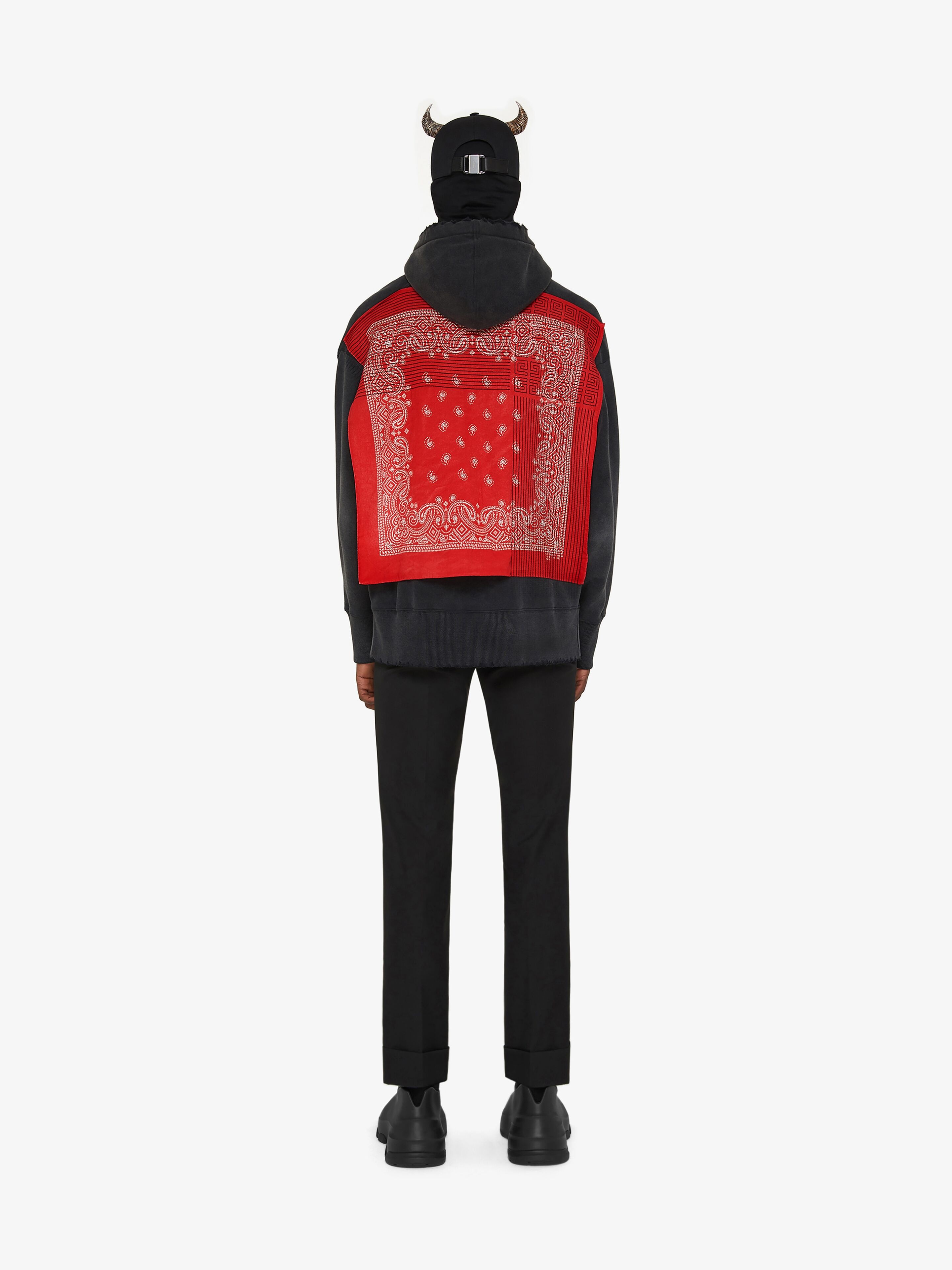 OVERSIZED HOODIE WITH BANDANA PATCH - 4