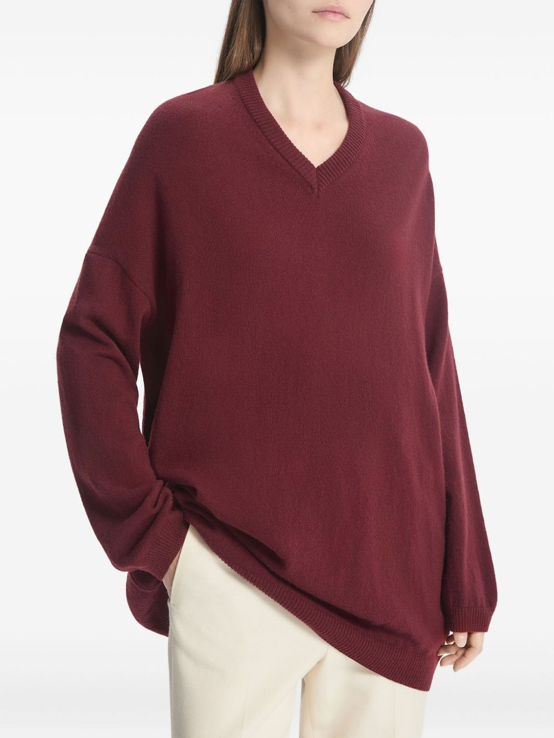 V-neck sweater 3