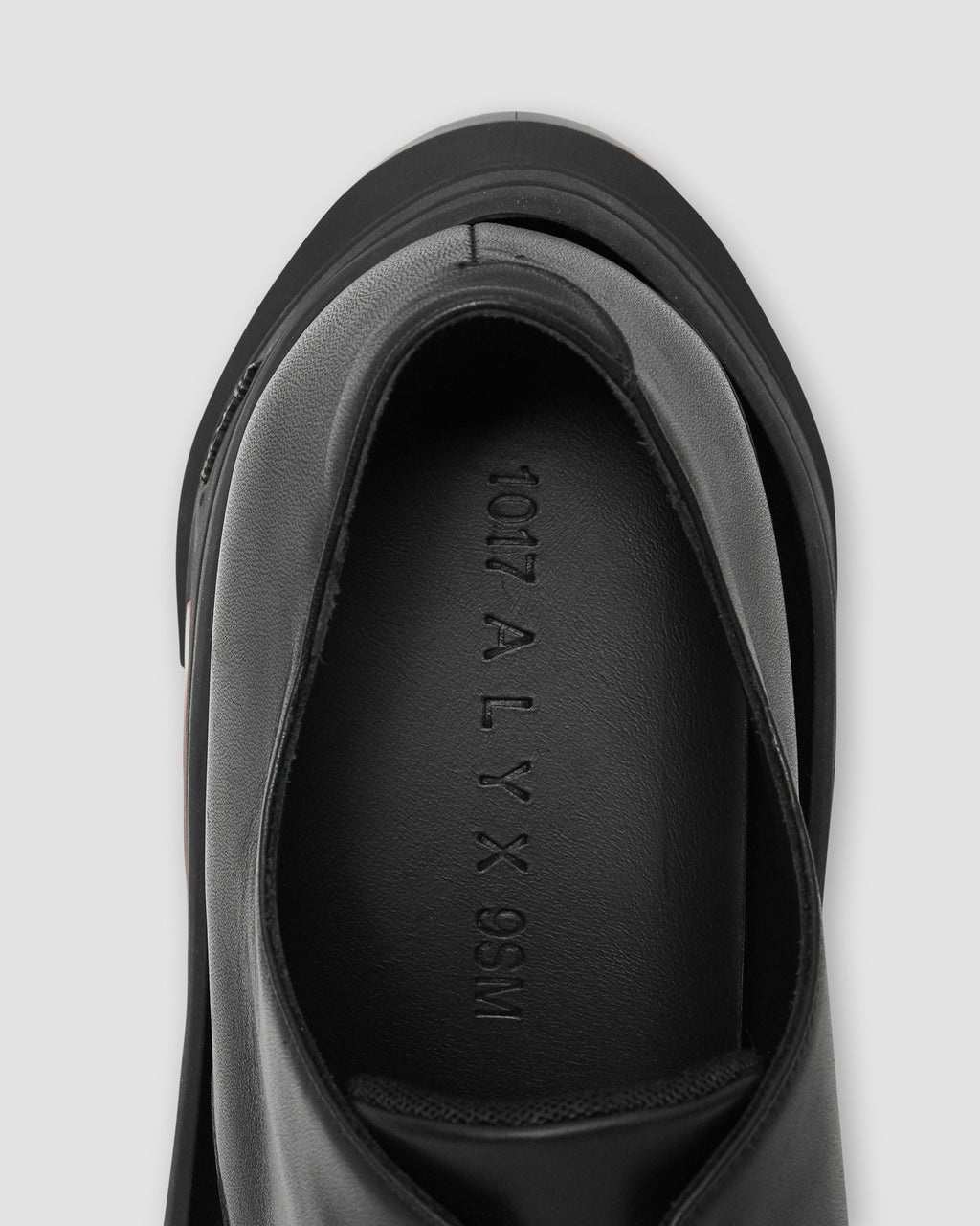 DERBY WITH REMOVABLE VIBRAM SOLE - 10