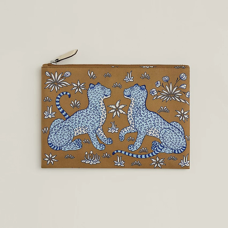 Silky Pocket pouch 1