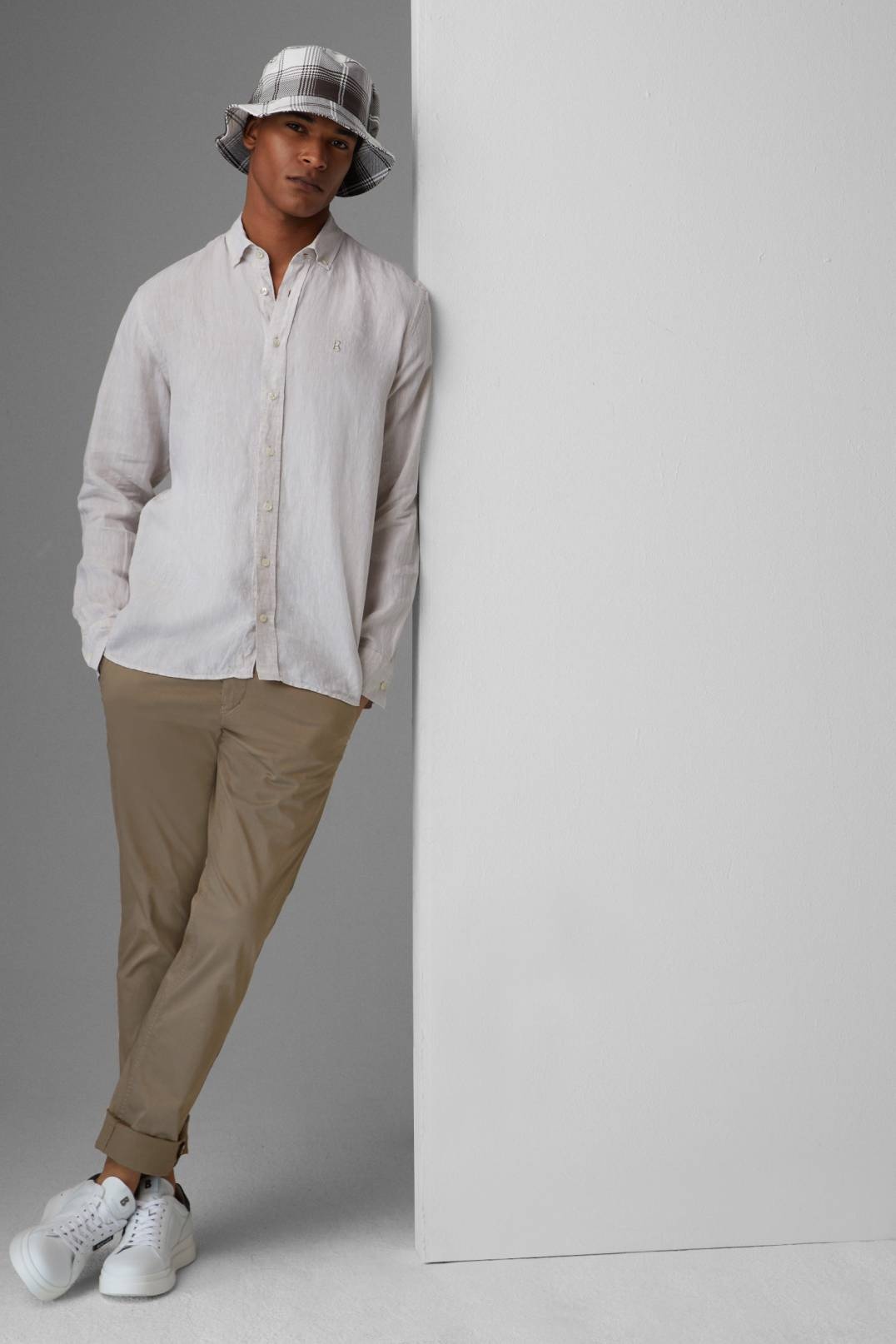 NIKO CHINOS IN BROWN - 4