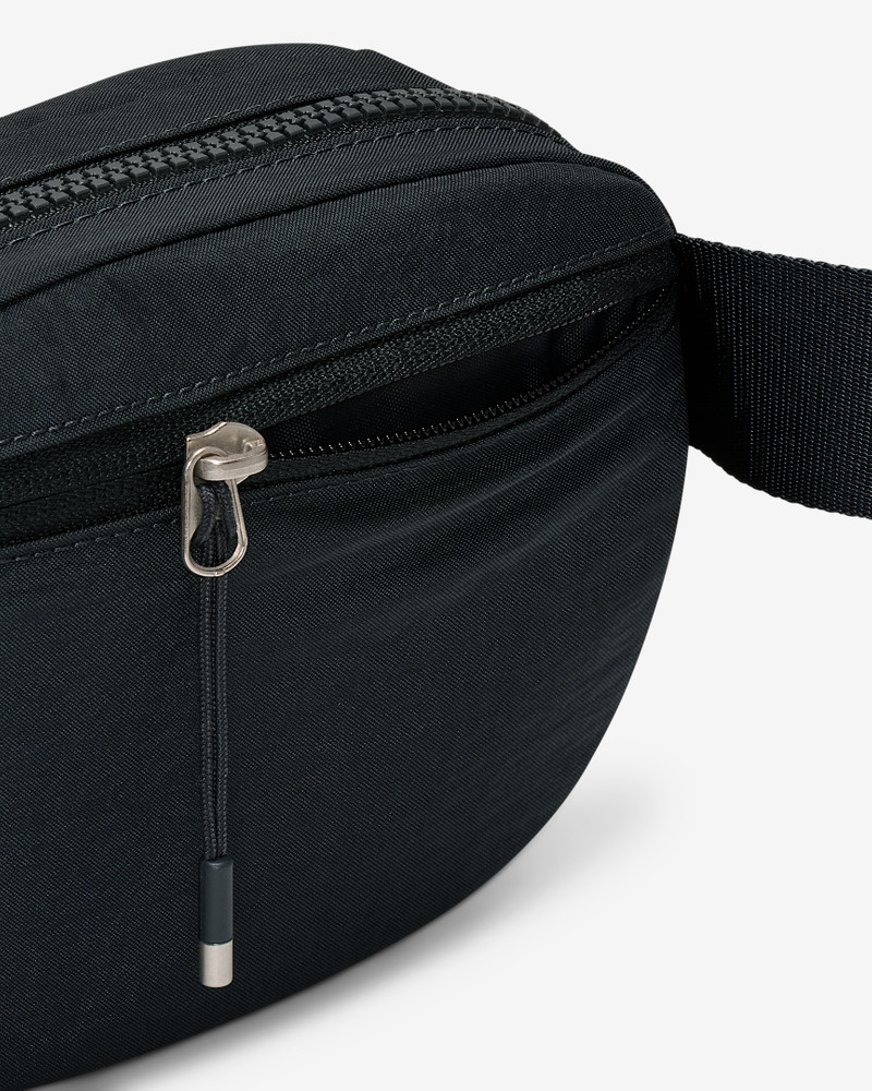 Nike Aura Crossbody Bag (2L) 5