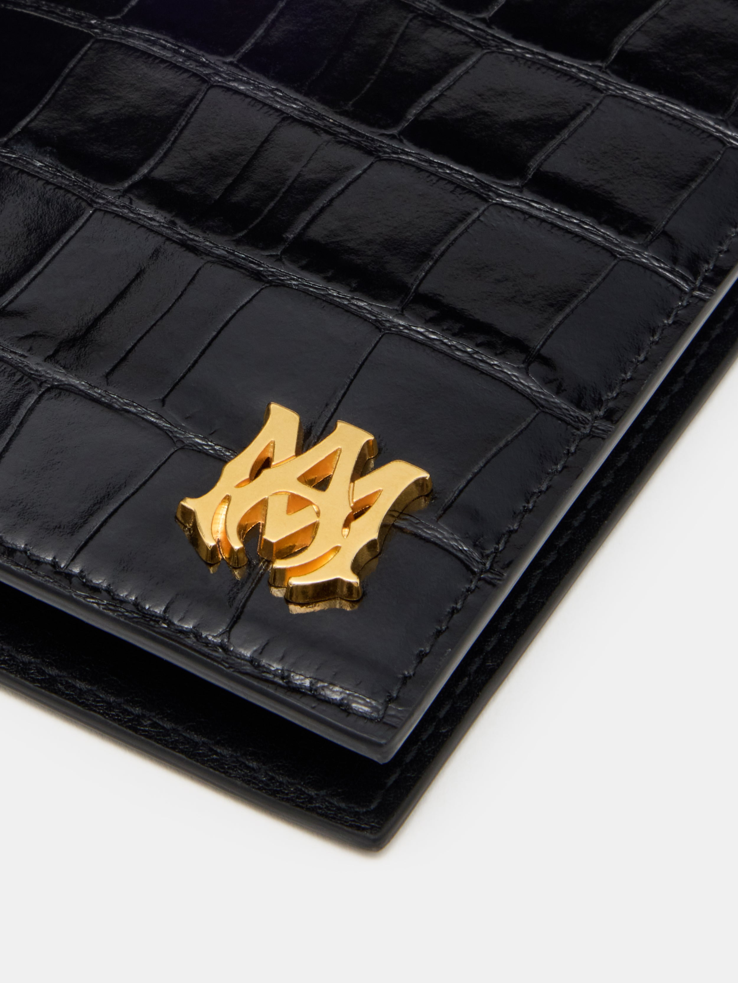 CROC EMBOSSED PASSPORT HOLDER - 3