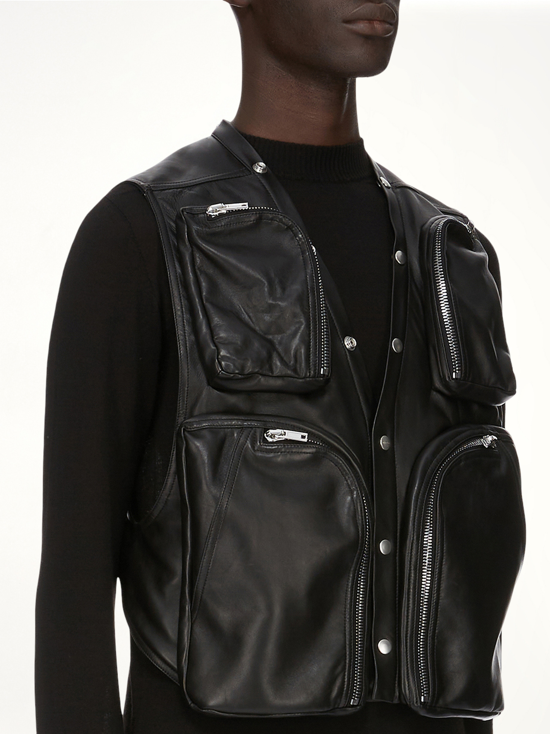 Cargo Vest in Black - 3