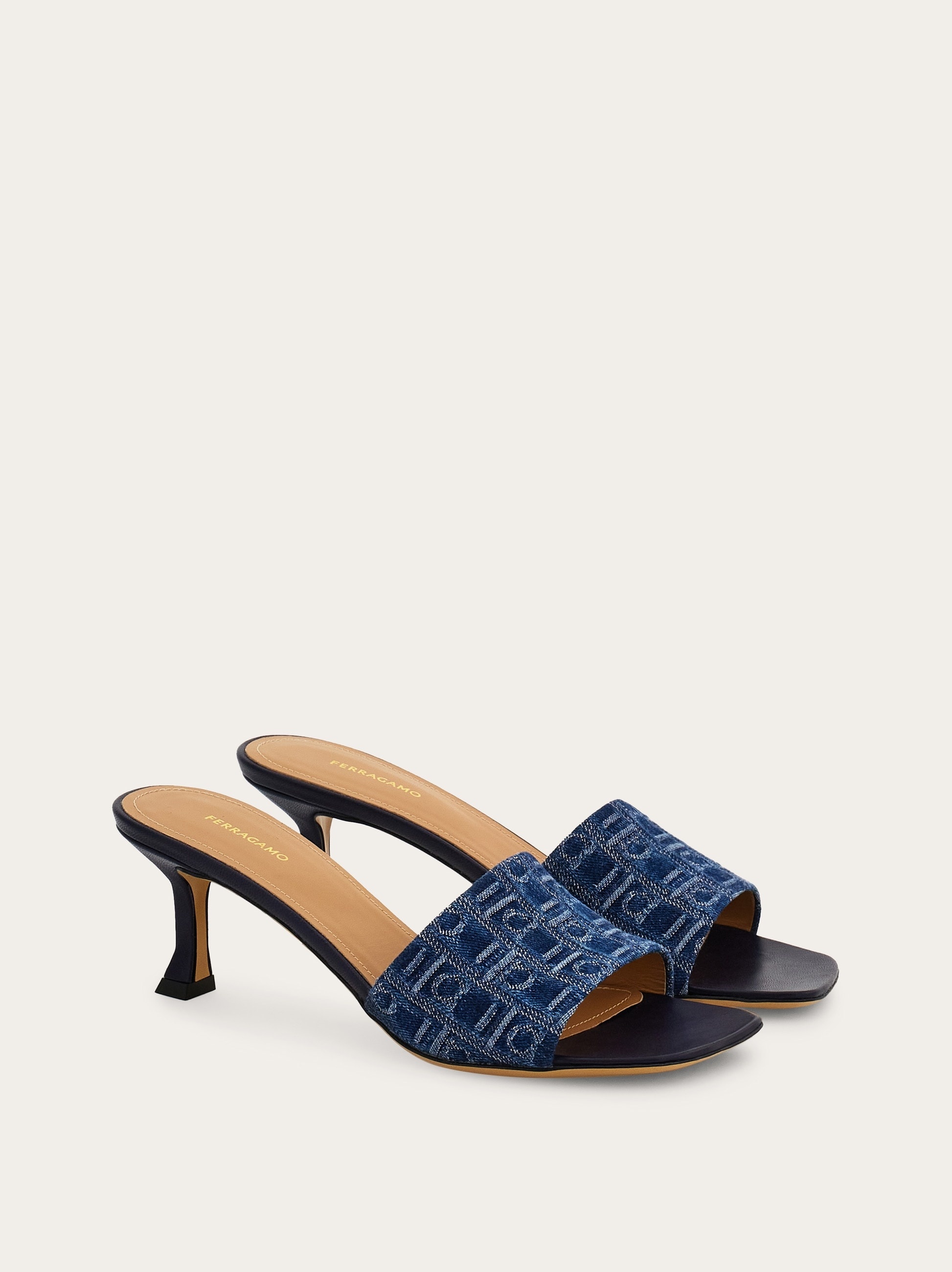 Ferragamo Monogram slide - 5