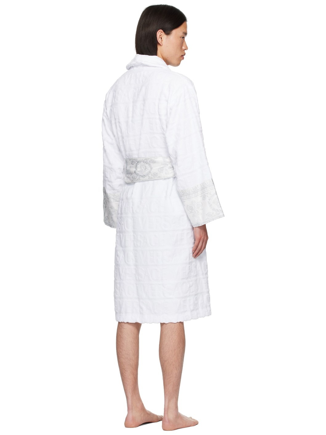 White 'I Heart Baroque' Robe - 3