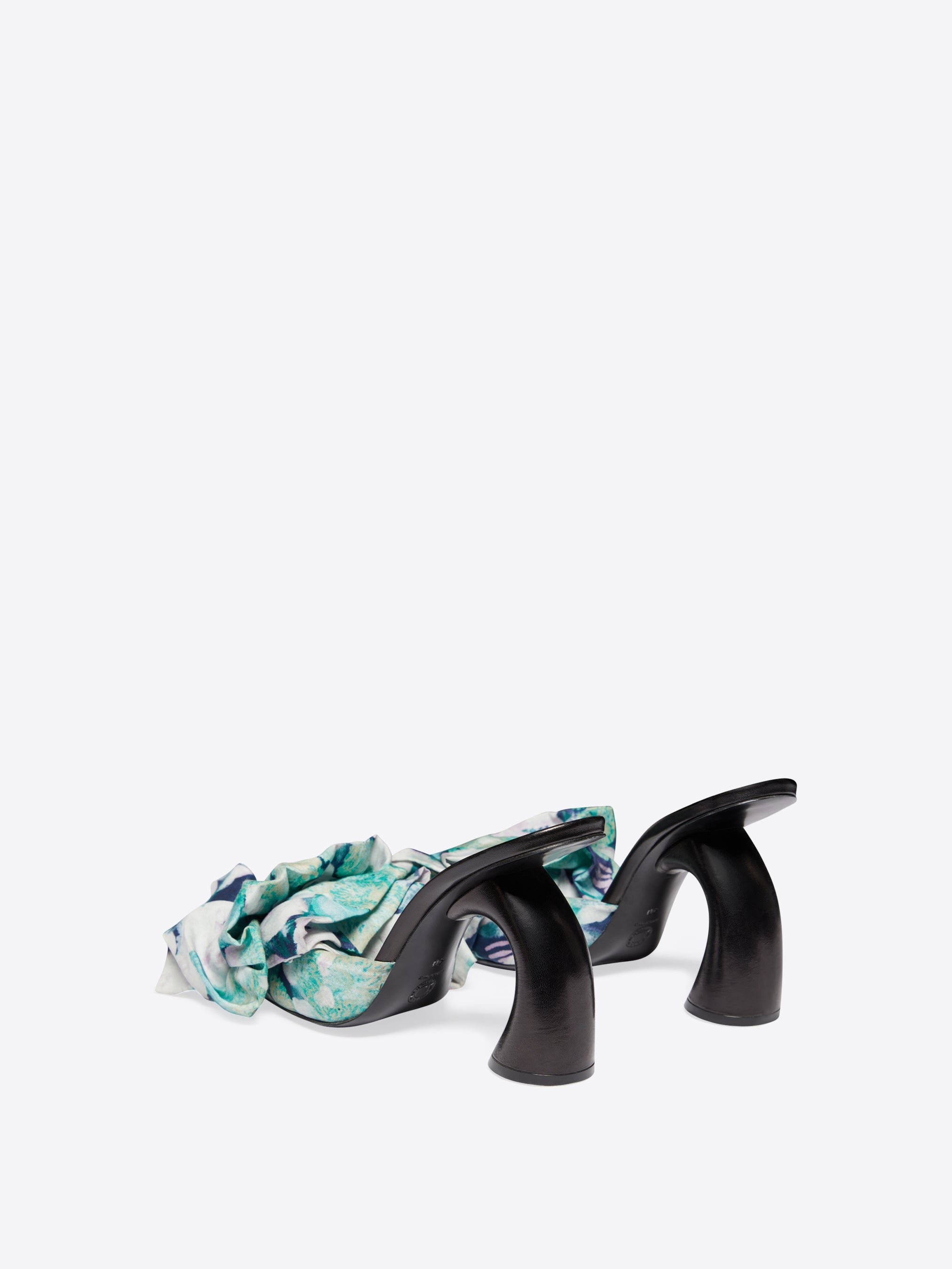 RUFFLED MULES - 4