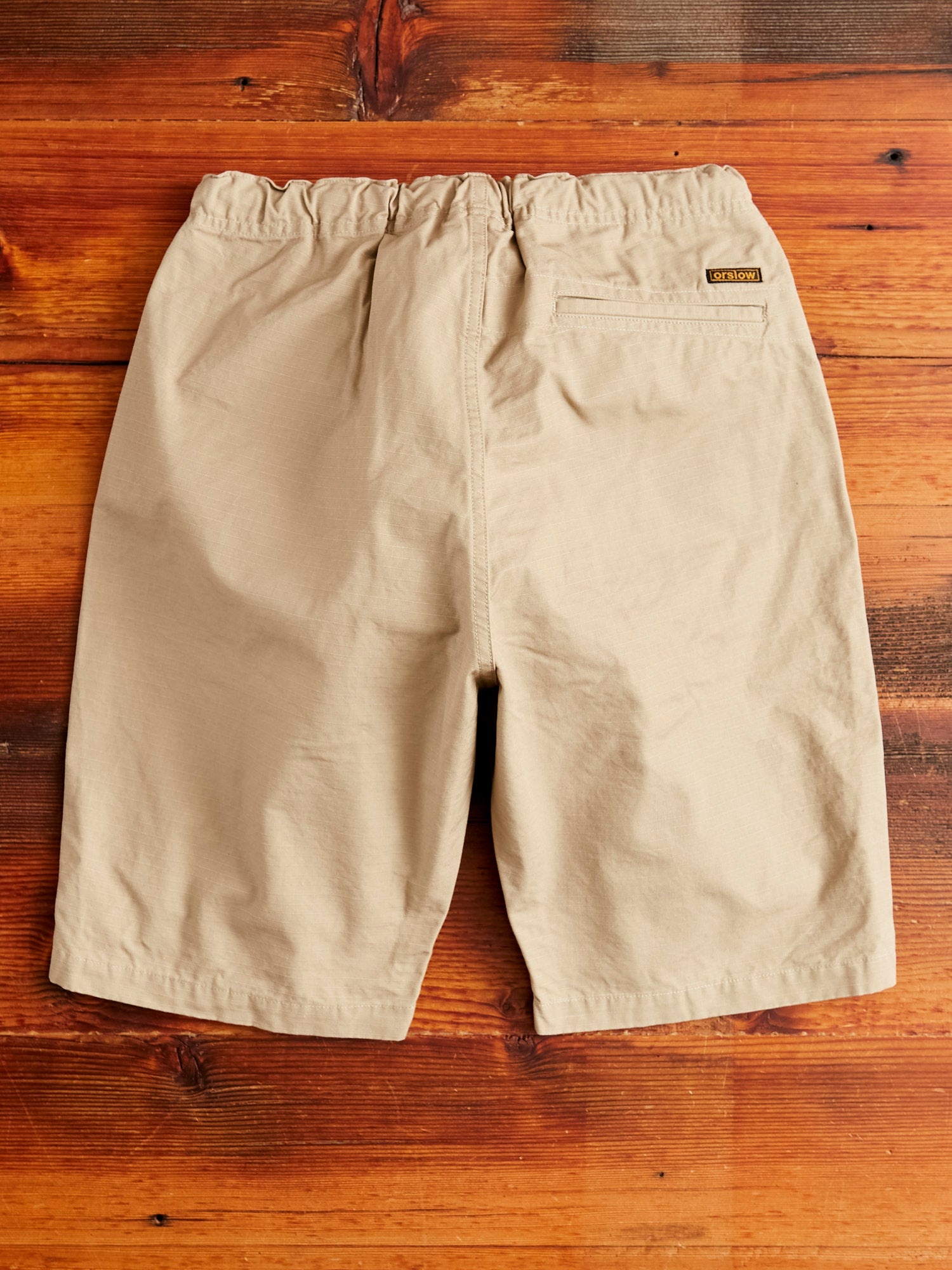 New Yorker Shorts in Beige Ripstop - 9