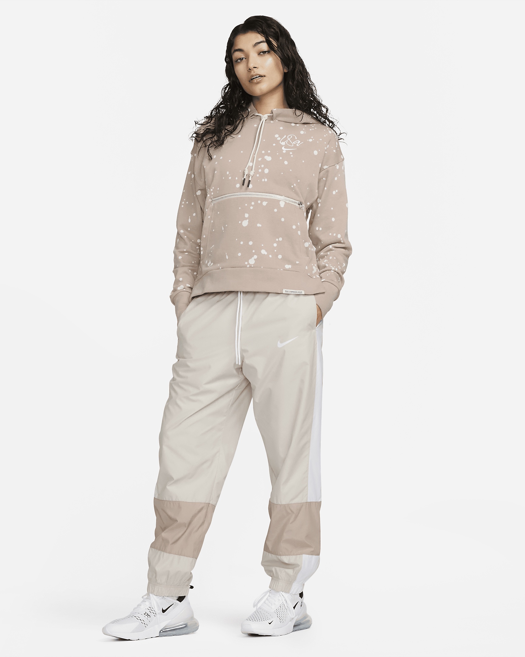 U.S. Repel Essential Women's Nike Mid-Rise Joggers - 6