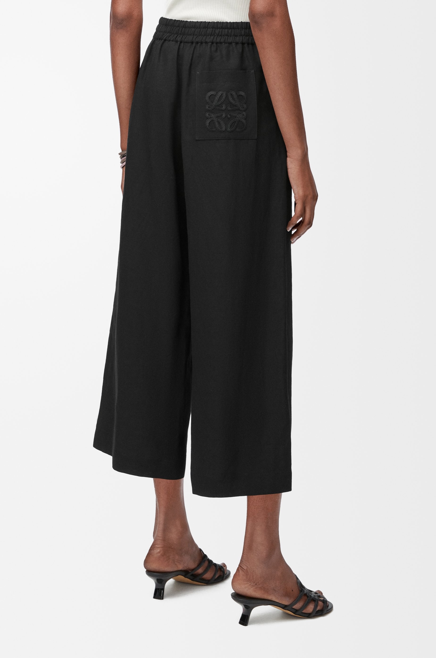 Cropped trousers in viscose and linen - 4