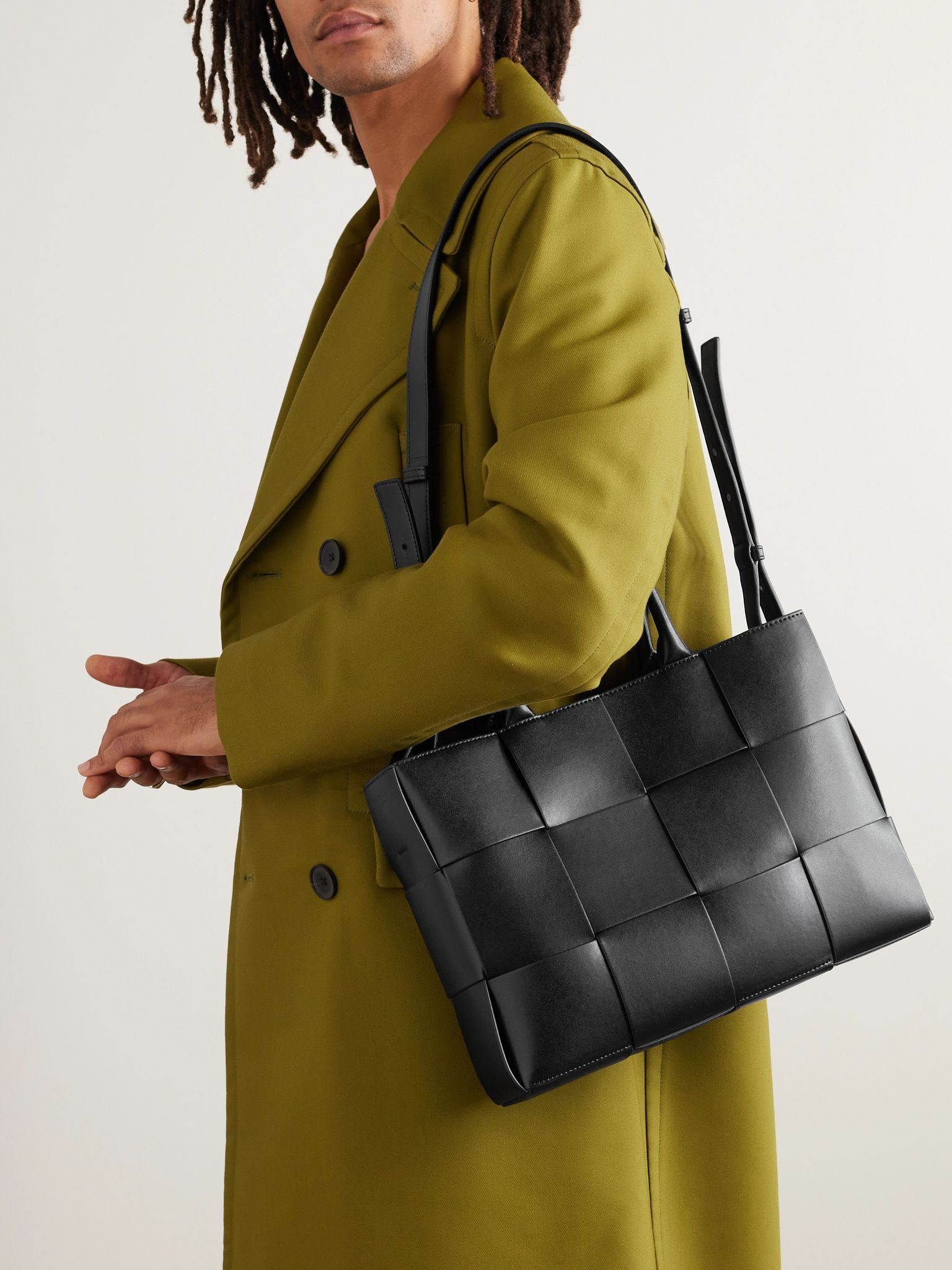 Small E/W Arco Intrecciato Leather Tote Bag Black - 2