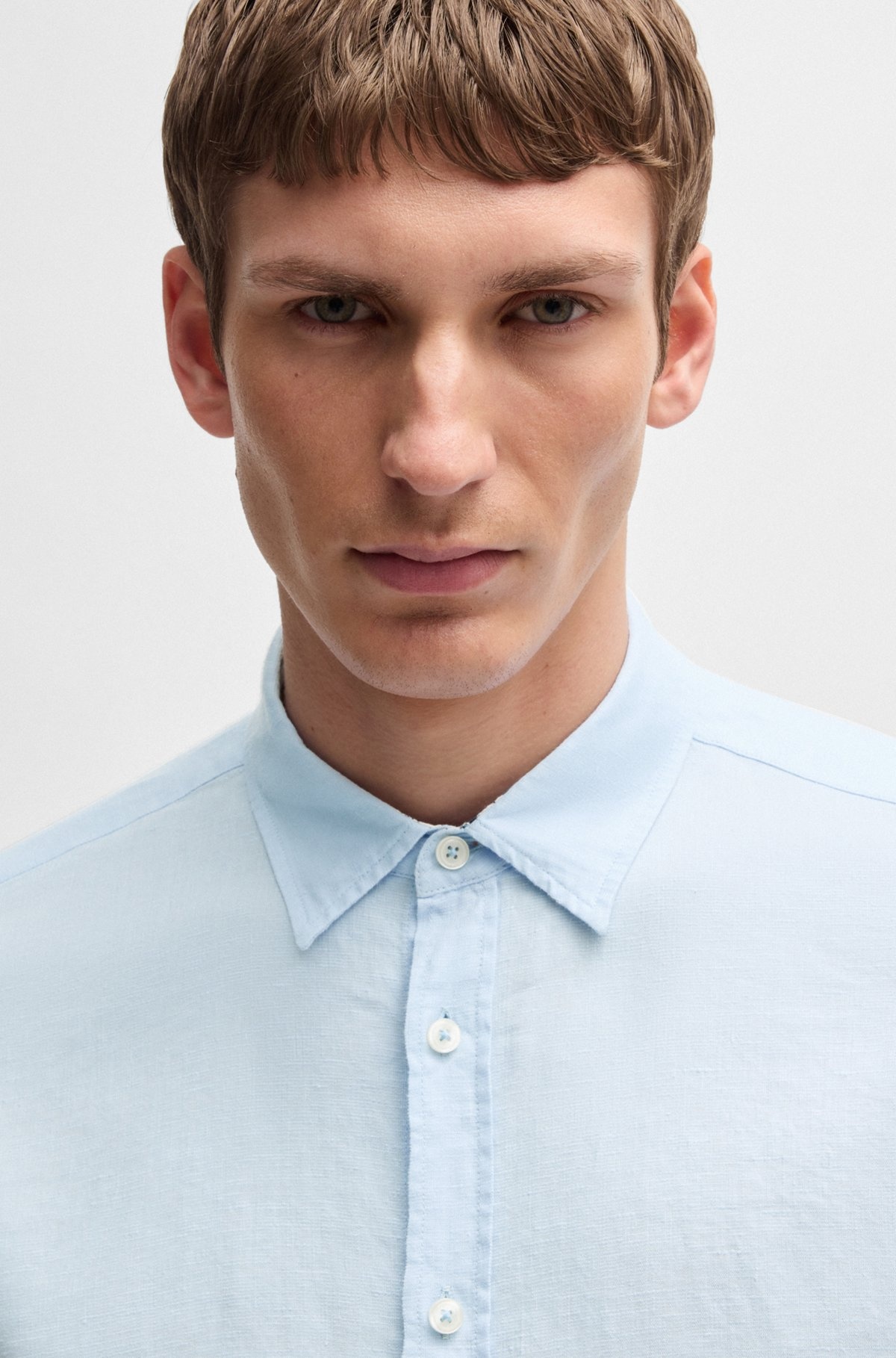 SLIM-FIT SHIRT IN STRETCH LINEN - 3