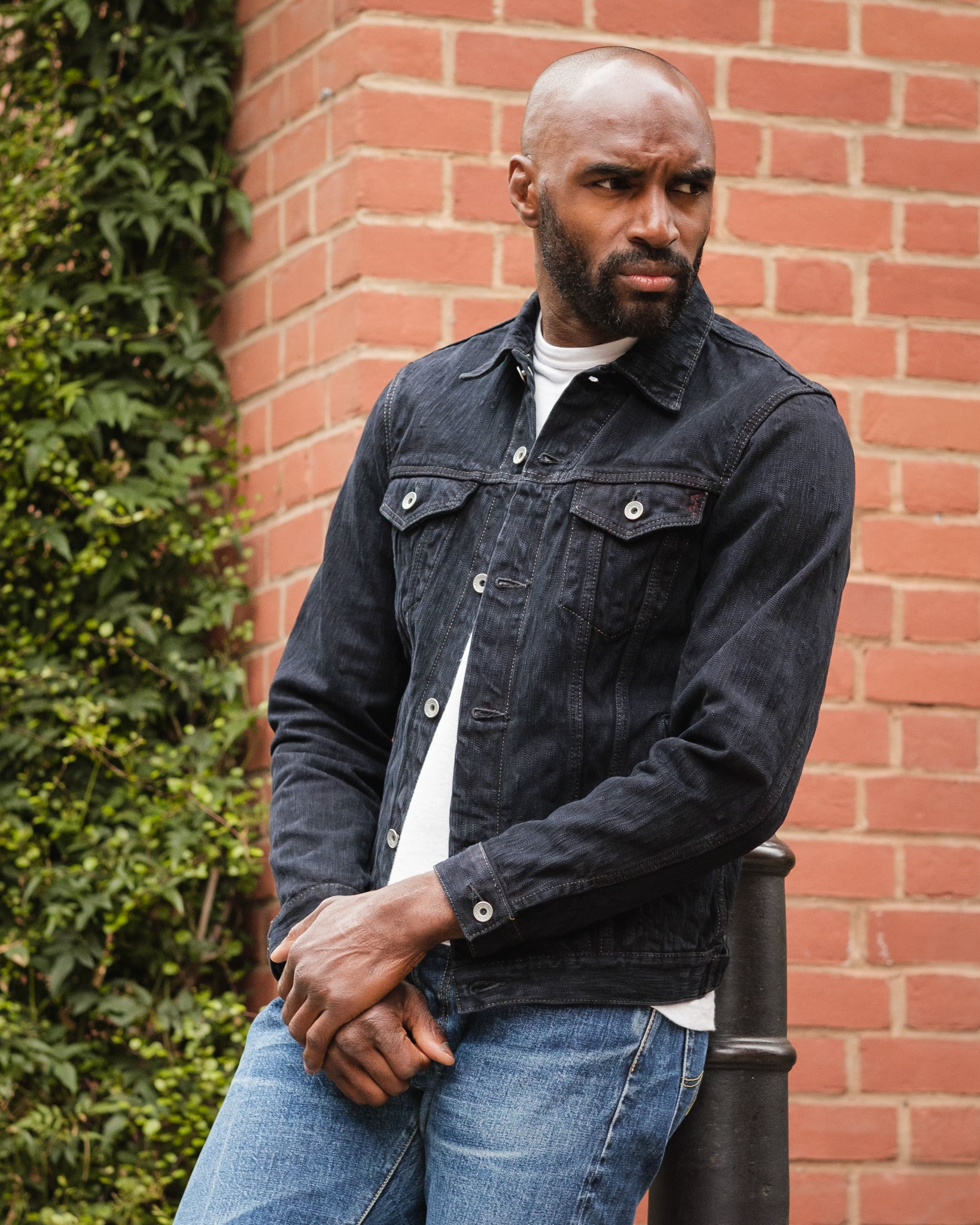 IH-526J-SLBod 16oz Slubby Selvedge Denim Type III Jacket - Indigo Overdyed Black - 4