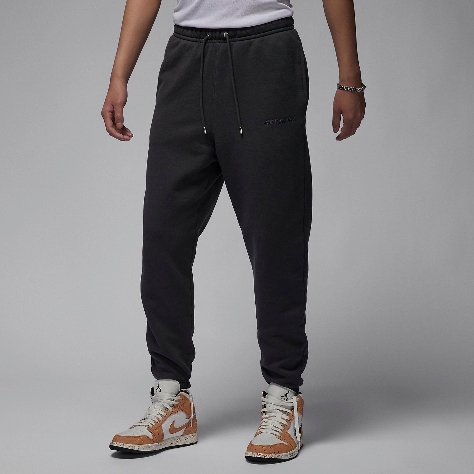 Air Jordan Wordmark Sweatpants 'Black' FJ0697-045 - 2
