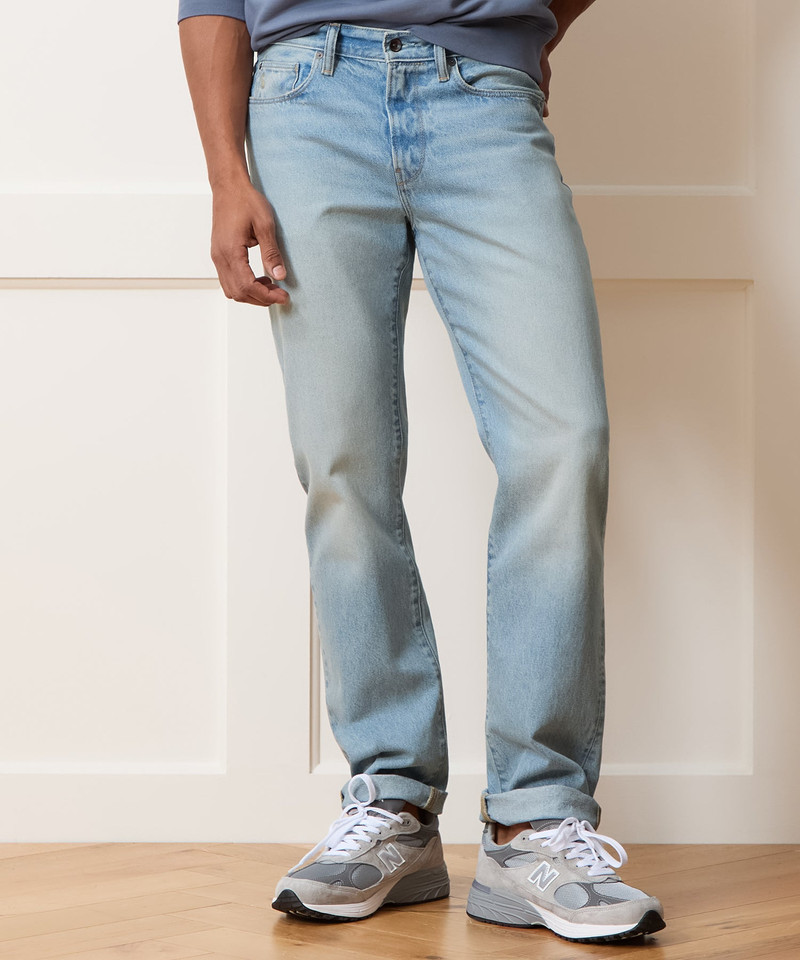 TODD SNYDER Straight Fit Jean In Bleachout outlook