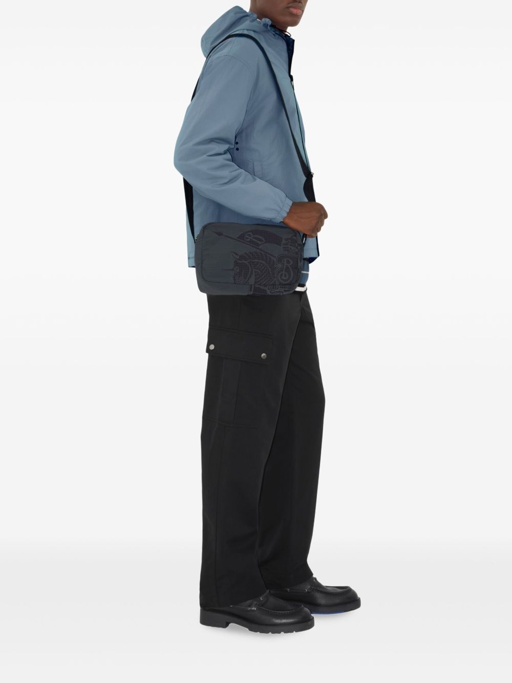 Windbreaker messenger bag - 2